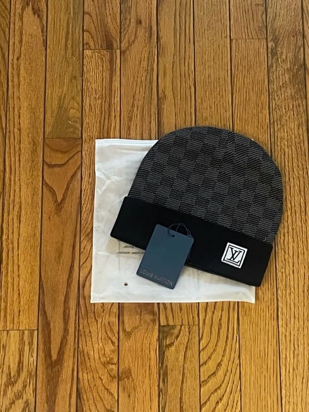 Nike Black & Gray Patterned Cuff Beanie
